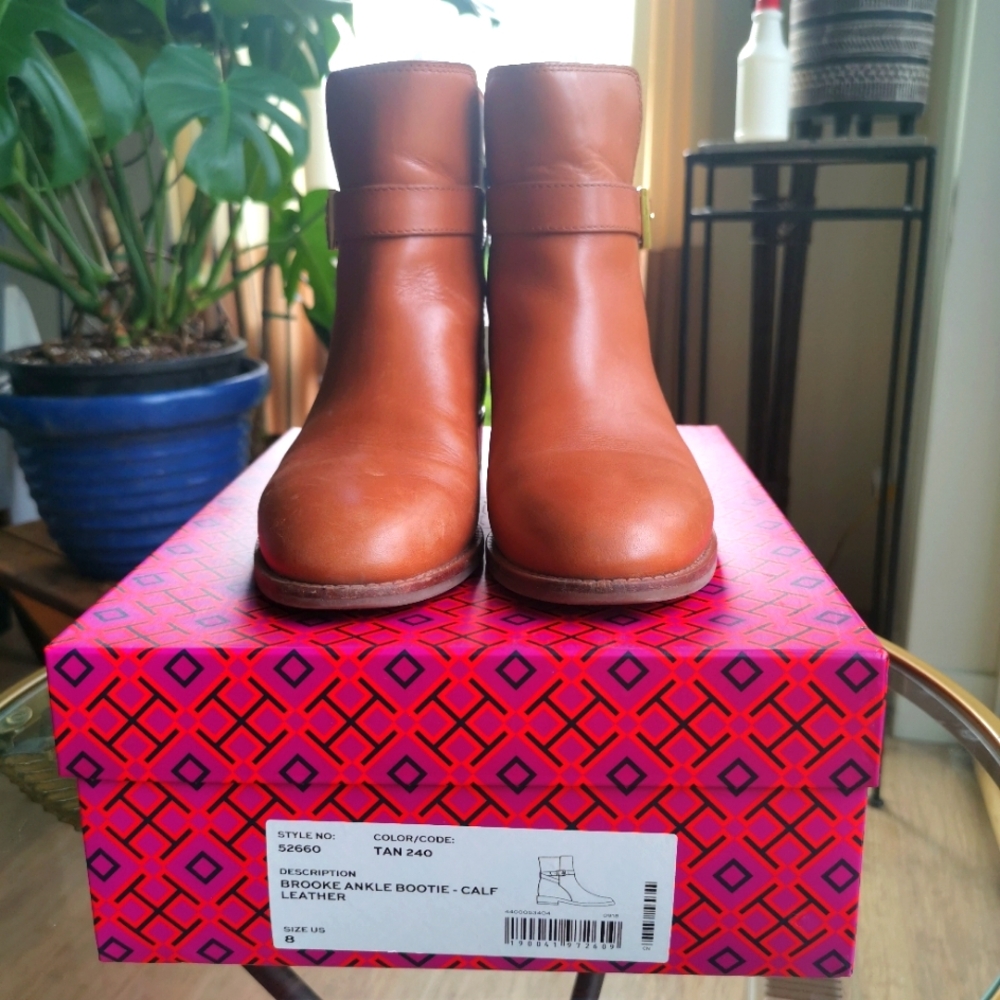 Tory Burch Brook ankle bootie calf leather tan size 8